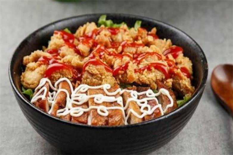 齐品达烤肉拌饭